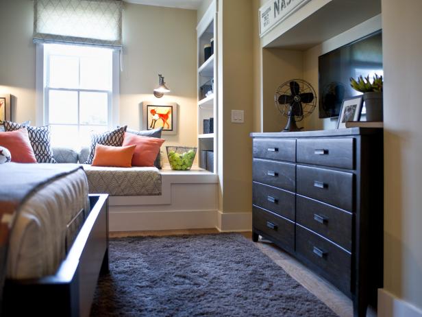 Contemporary Kid's Bedroom With Dresser Storage Contemporary Kid's Bedroom With Dresser Storage