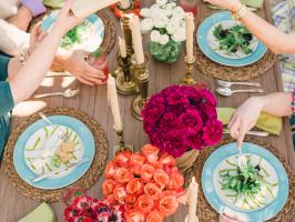 Outdoor Spring Table Gathering