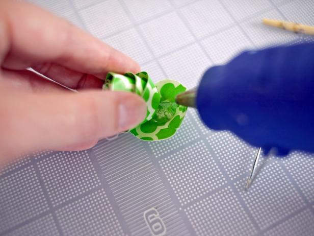 Glue Paper Flower End Glue Paper Flower End