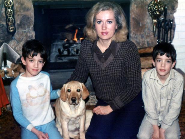 Joanne Scott Mother Of Property Brothers Joanne Scott Mother Of Property Brothers