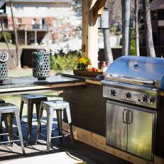 Outdoor Grill and Bar 