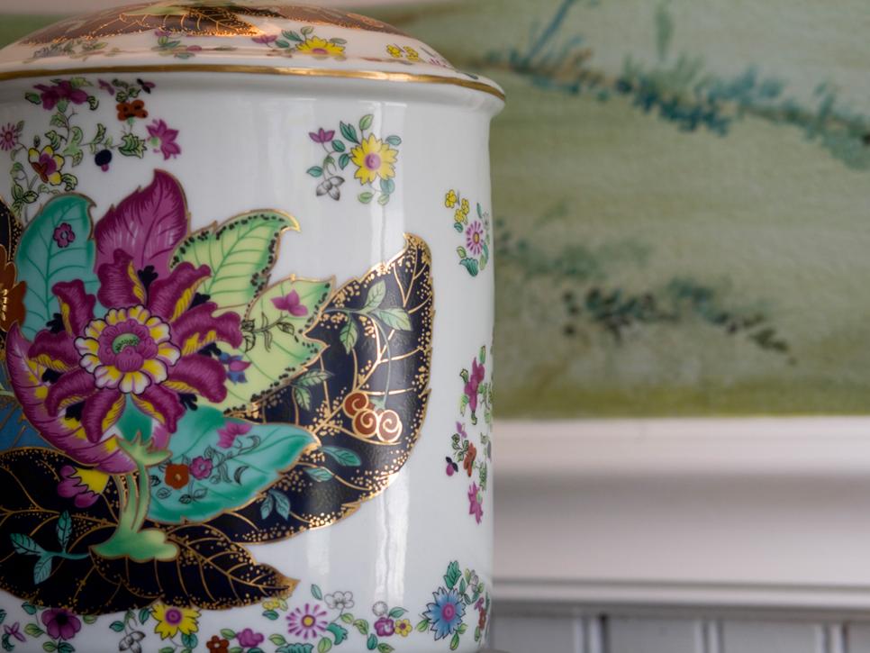 Ornate Chinese Lamp With Floral Design