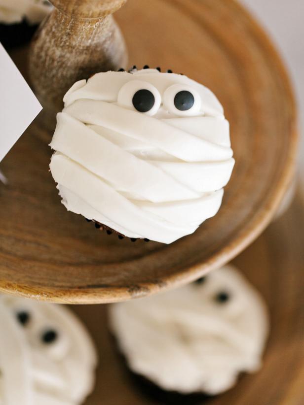 Mummy Cupcakes Mummy Cupcakes