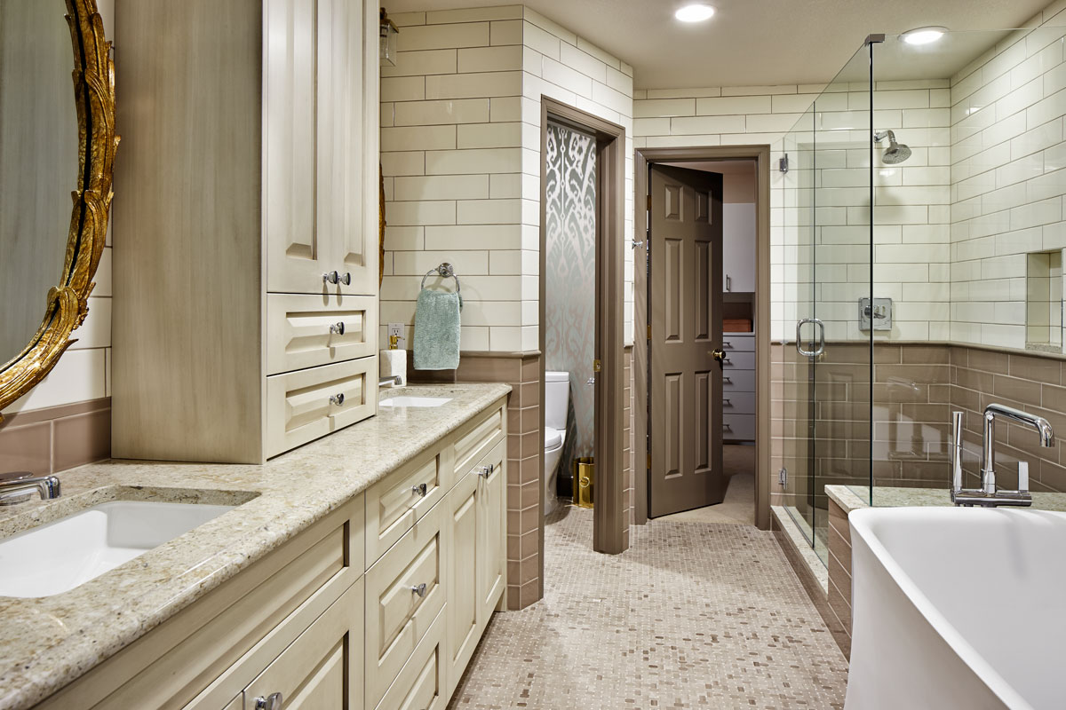 double vanity bathroom layout ideas