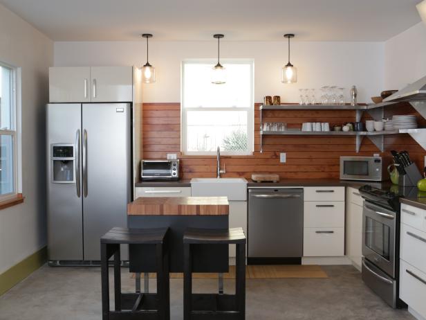 Wood Backsplash in Modern Kitchen Wood Backsplash in Modern Kitchen
