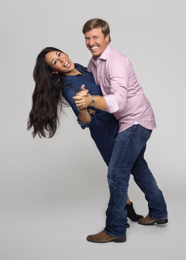 HGTV's Fixer Upper Hosts Joanna and Chip Gaines HGTV's Fixer Upper Hosts Joanna and Chip Gaines