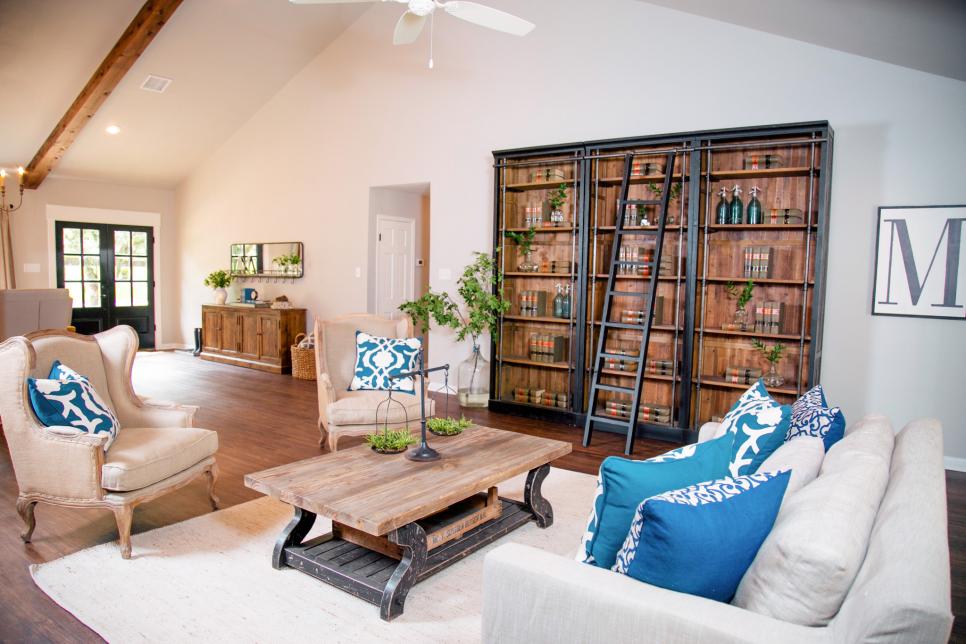 Fixer Upper A Ranch Home Update in Woodway, Texas HGTV's Fixer Upper With Chip and Joanna