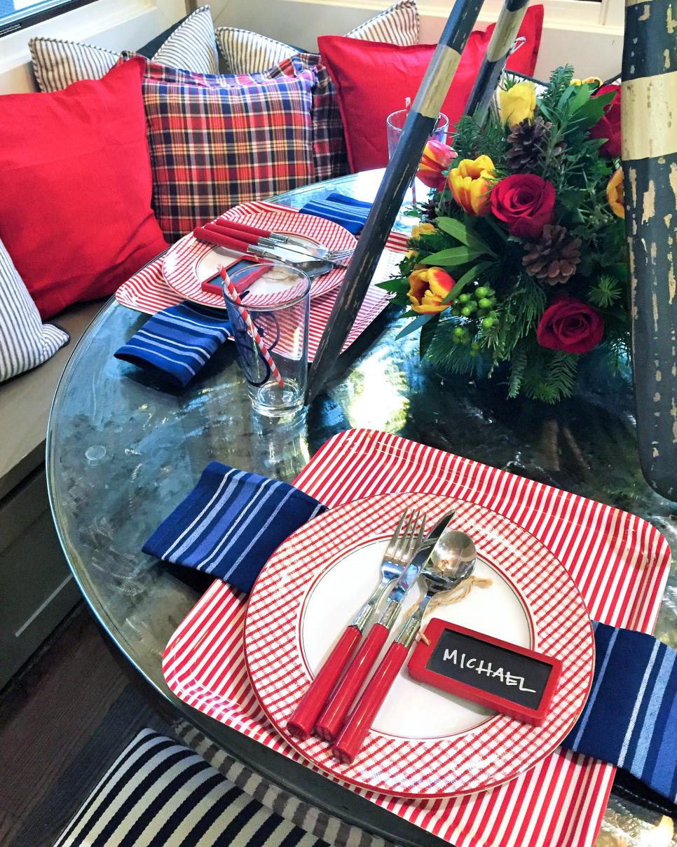 Nautical Themed Breakfast Nook and Table Setting Nautical Themed Table Settings