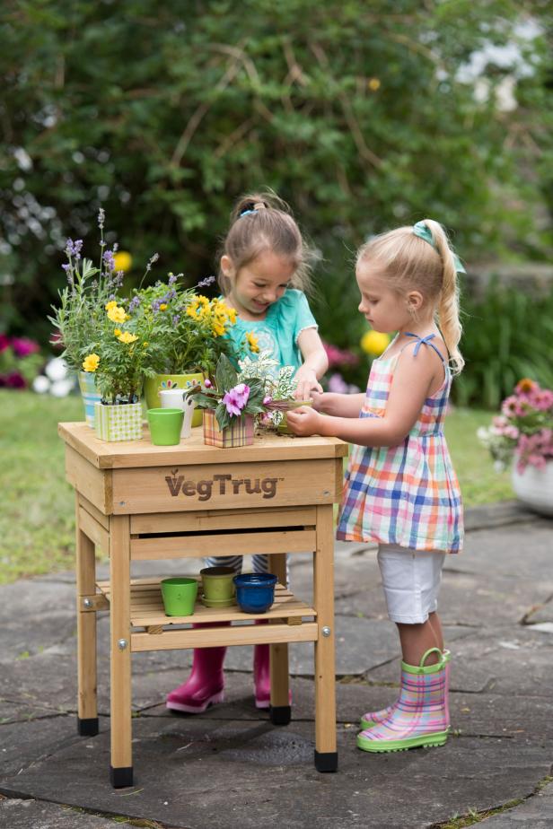 Child's Potting Bench Child's Potting Bench