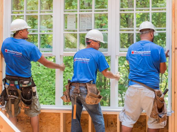 Construction is underway at the HGTV Smart Home 2016 in Raleigh, NC as Simonton windows are installed.