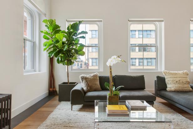 12 Living Room Ideas for a Grey Sectional | HGTV's ...