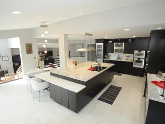 Contemporary Eat-In Kitchen is Family Friendly