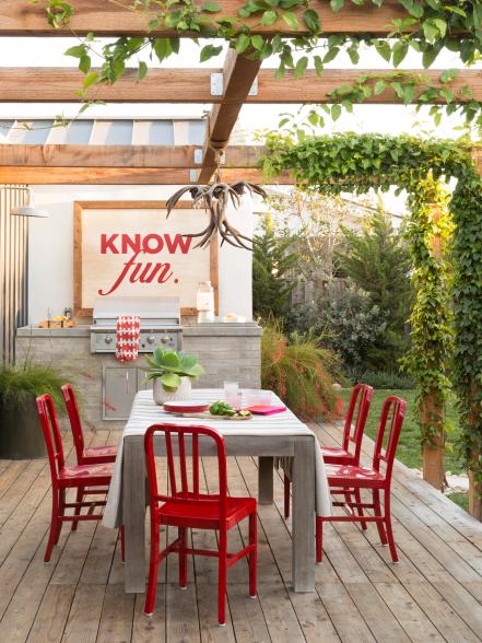 Outdoor Kitchen