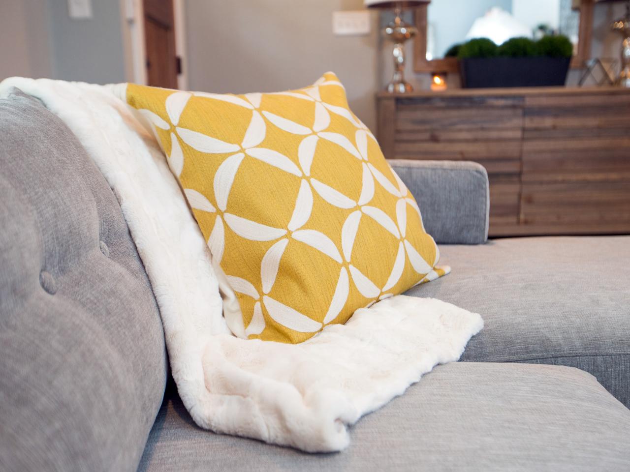 Photos HGTV's Fixer Upper With Chip and Joanna Gaines HGTV