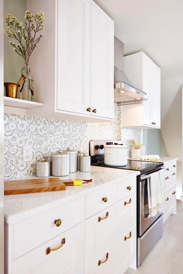 White Gourmet Kitchen From Sarah Sees Potential White Gourmet Kitchen From Sarah Sees Potential
