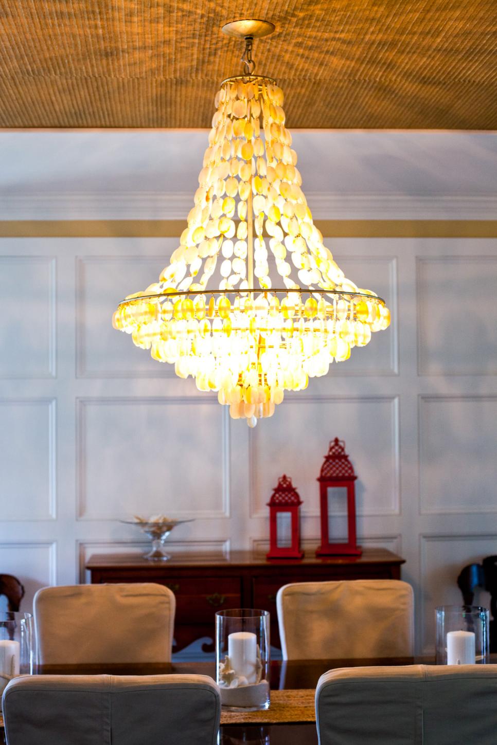 Elegant Chandelier in Eclectic Dining Room Traditional Chandelier in Eclectic Dining Room