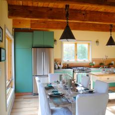 Natural Colors and Materials in Kitchen