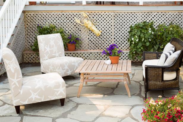 Cozy Inviting Backyard Patio Cozy Inviting Backyard Patio