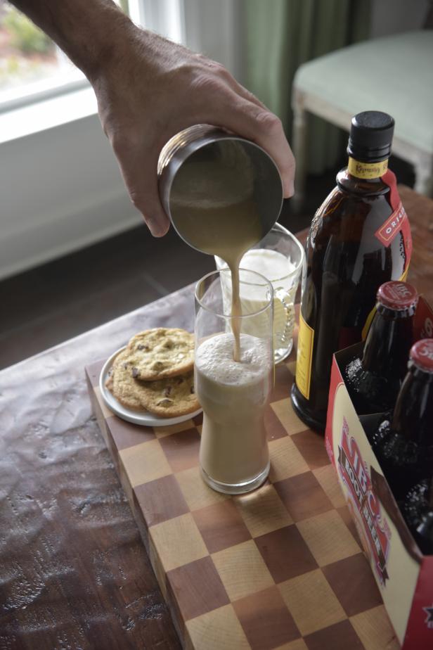 Pour mixture over ice and enjoy!