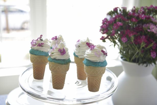 Ice Cream Cone Cupcakes Frosted Cupcakes in Cake Cones