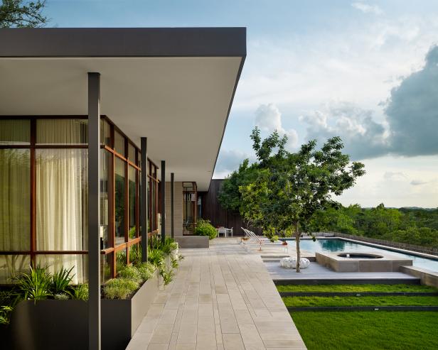 Midcentury Modern Home With Backyard Pool & Spa Midcentury Modern Home With Backyard Pool & Spa