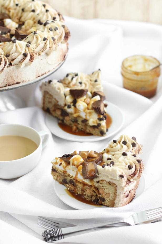 Peanut Butter Chocolate Chip Cookie Cake Peanut Butter Chocolate Chip Cookie Cake