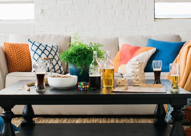 Living Room Entertaining: Adult Game Night Living Room Entertaining: Adult Game Night