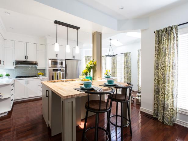Open Concept Kitchen with Breakfast Nook Open Concept Kitchen with Breakfast Nook