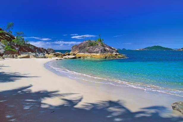 Beach: Open Plan Villa on East Bedarra Island, Australia Beach: Open Plan Villa on East Bedarra Island, Australia