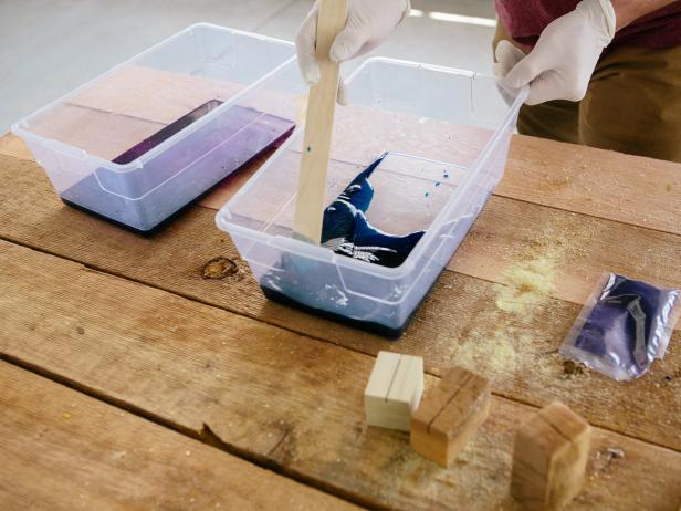 Mix powder with warm water to make dye.
