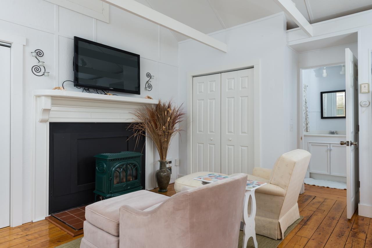 Tiny Home: Living Room