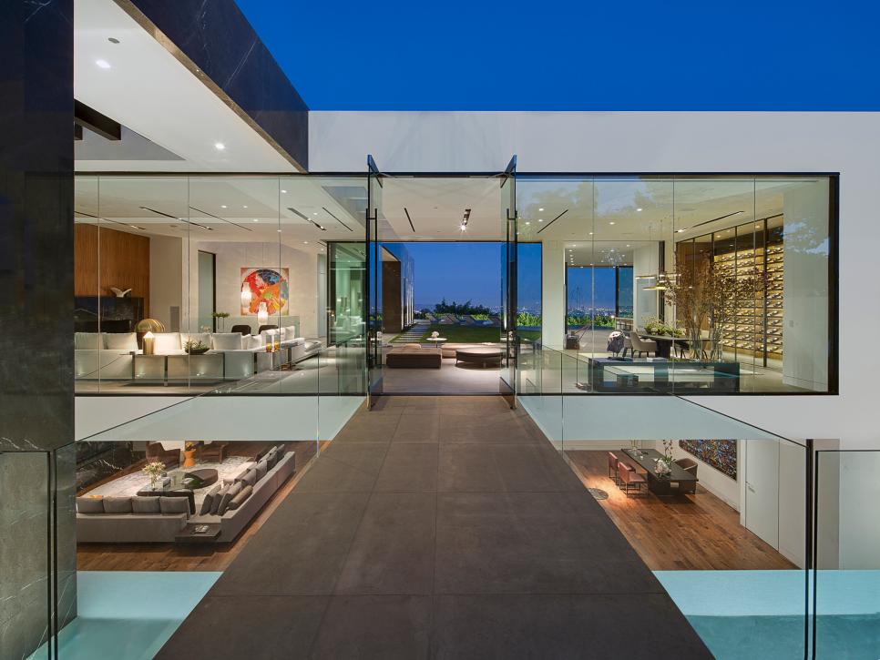 Tour a Sophisticated Glass Home in Los Angeles Ultimate