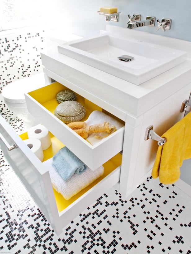 Modern Bathroom With Vanity Storage Modern Bathroom With Vanity Storage