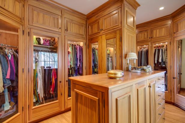 Walk-In Closet: Historic Craigmuir Castle in Wenatchee, Wash.