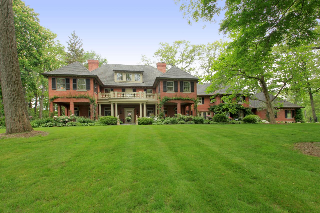 Tour Historic Tall Oaks in Bernardsville Boro, N.J.