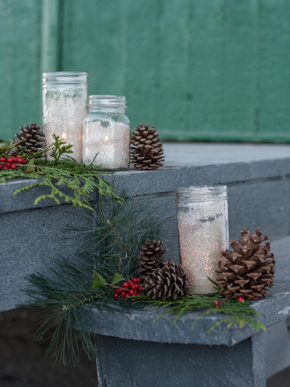 Holiday Decor-Glittered Mason Jar Holiday Lanterns
