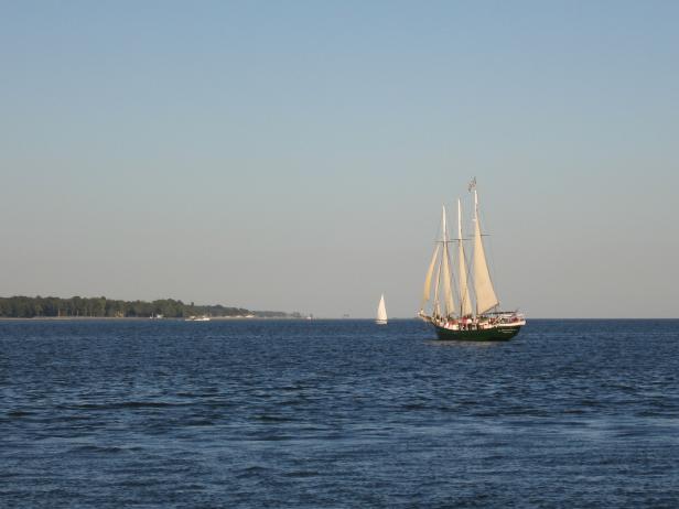 Schooner in Yorktown Schooner in Yorktown
