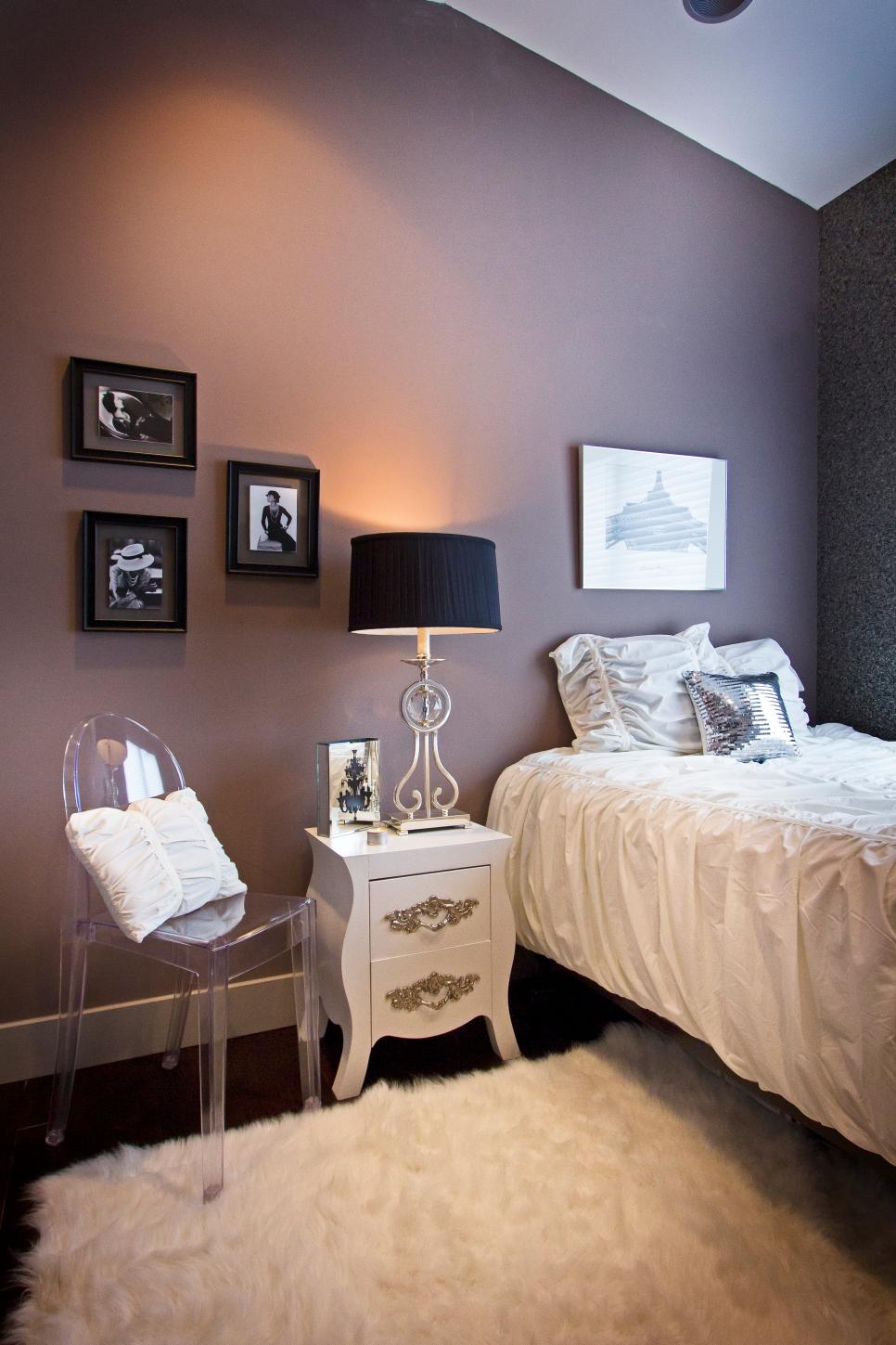 Chic, Contemporary Bedroom With Furry White Rug & Acrylic Chair Gray Contemporary Bedroom With White Linens & Faux Fur Rug