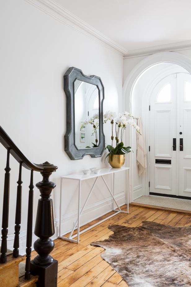 Eclectic Foyer is a Dramatic Entryway Eclectic Foyer is a Dramatic Entryway
