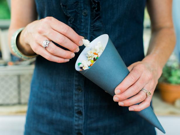 Mobile Vessel Popcorn in Paper Cone