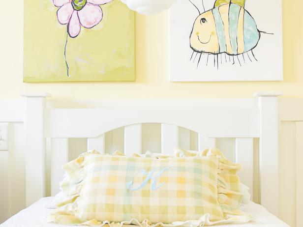 Kid Art Adds Personalized Touch to Delightful Girls' Room