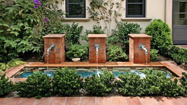 Dual Courtyard Fountains Dual Courtyard Fountains