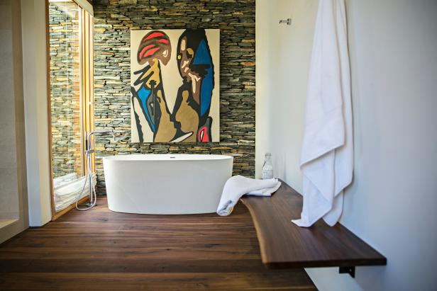 Modern Freestanding Tub With a View Modern Freestanding Tub With a View