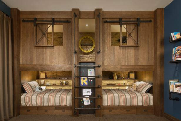 Neutral Rustic Side-By-Side Bunk Beds Neutral Rustic Side-By-Side Bunk Beds