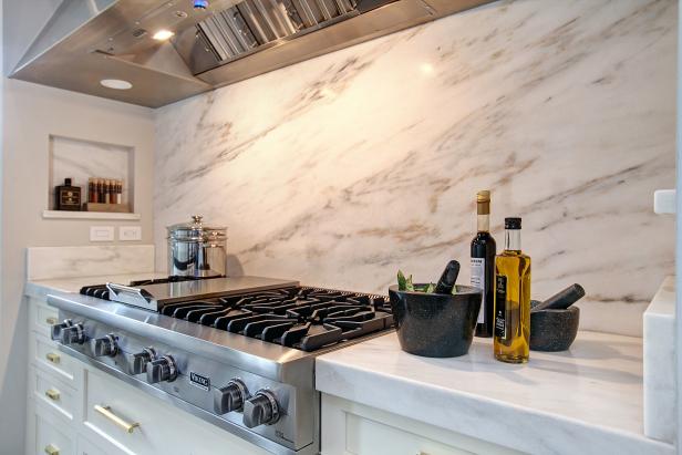 Cooktop With White Marble Backsplash Cooktop With White Marble Backsplash