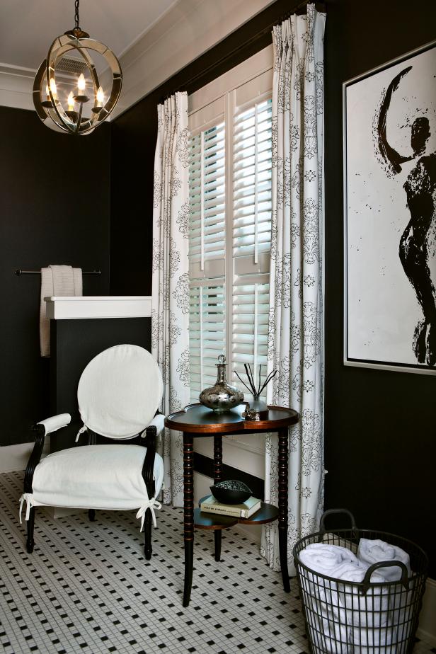 Classic Black Bathroom with Chair Classic Black Bathroom with Chair