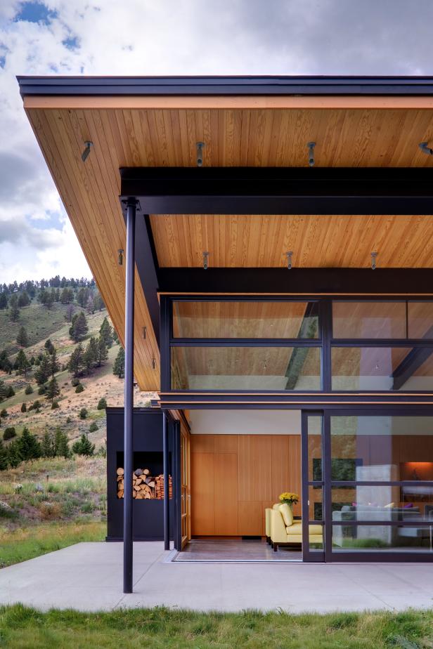 Contemporary Montana Home Embraces the Outdoors Contemporary Montana Home Embraces the Outdoors