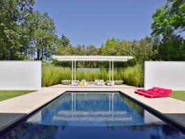 Our Favorite Outdoor Combo: Pools + Pergolas
