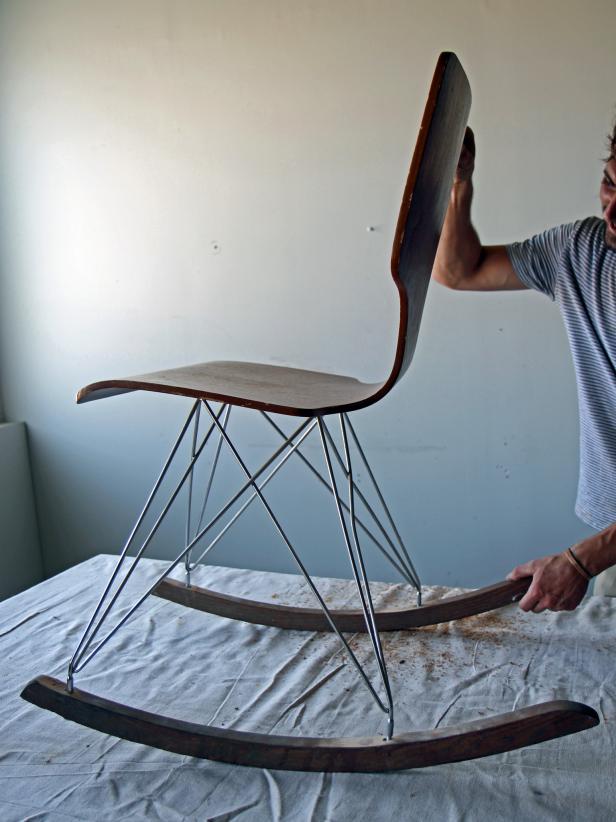 Disassemble everything, separating the rockers from the legs and the wooden seat from the metal legs.