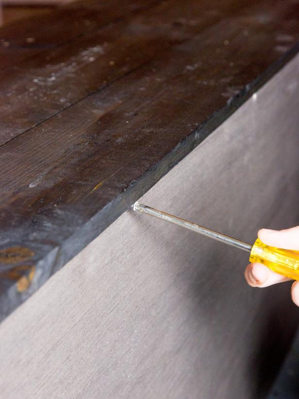 DIY Rustic-Industrial Shoe Storage Bench: Attach Back Piece DIY Rustic-Industrial Shoe Storage Bench: Attach Back Piece